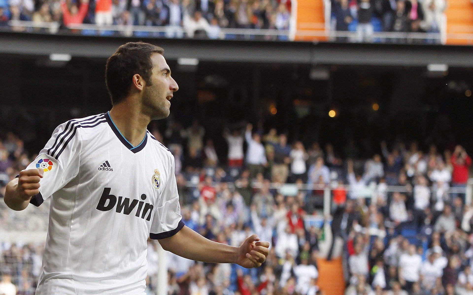 萨索洛主场击败劲敌，继续保持不败纪录，萨索洛主帅